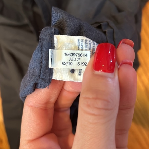 American Eagle Women’s Navy Blouse Size Extra Small - Picture 4 of 4